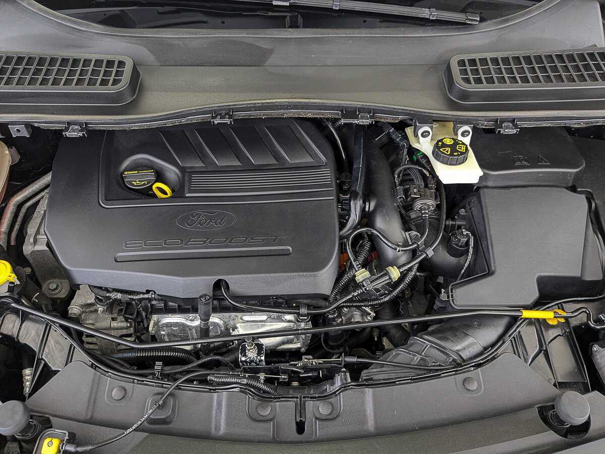 Купить Ford Kuga с пробегом. Фото: #8