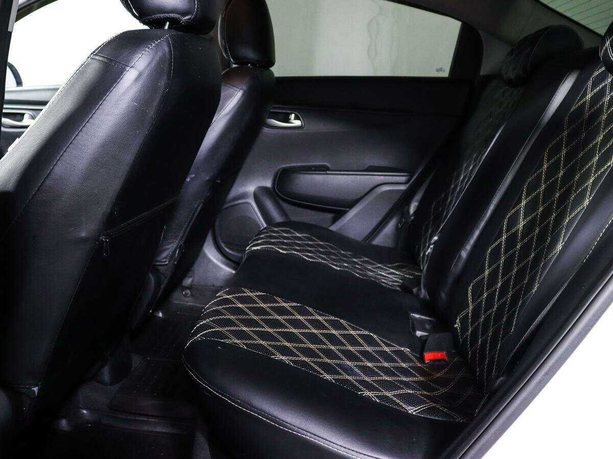 Купить Kia Rio с пробегом. Фото: #7