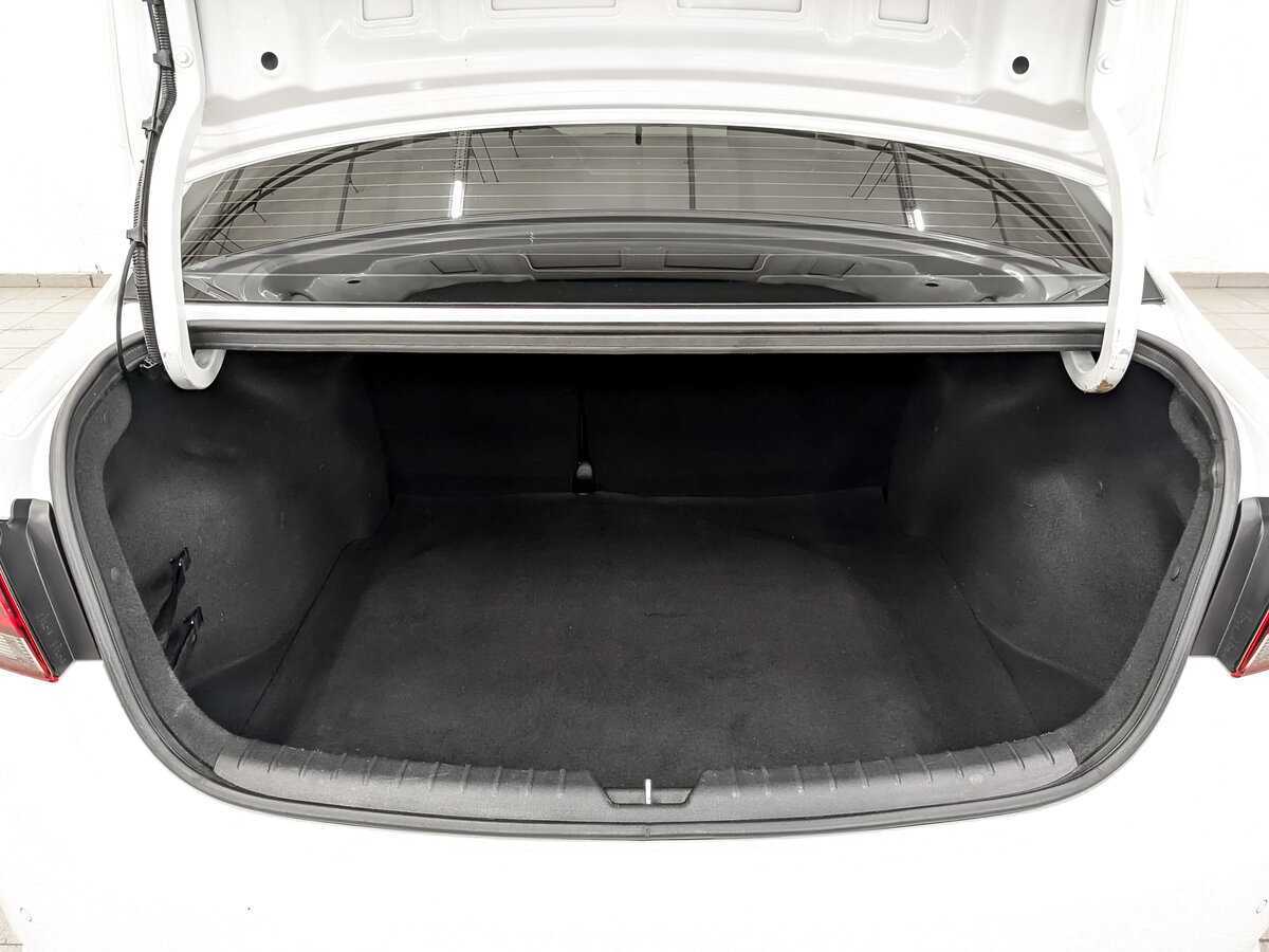 Купить Kia Rio с пробегом. Фото: #9