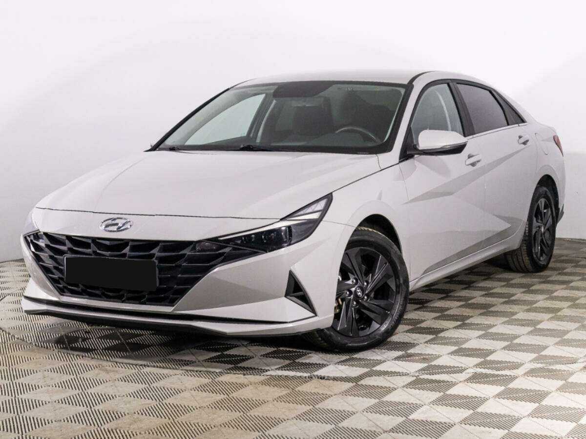Купить Hyundai Elantra с пробегом. Посмотреть фото