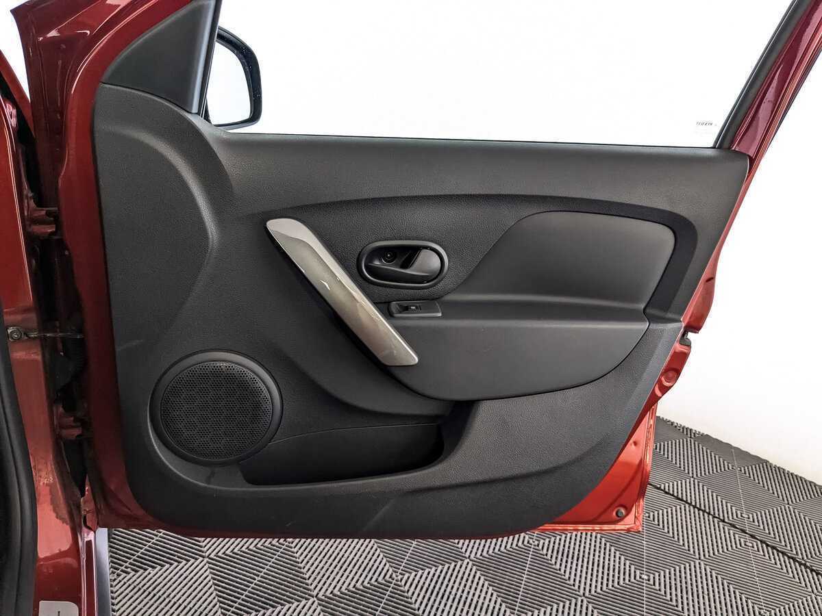 Купить Renault Logan с пробегом. Фото: #19