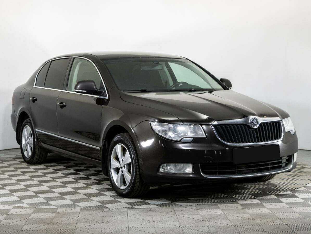 Купить Skoda Superb с пробегом. Фото: #2