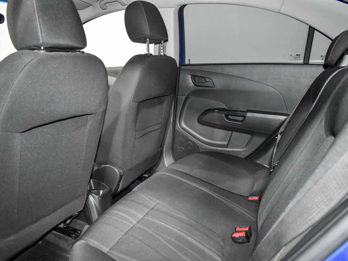 Купить Chevrolet Aveo с пробегом. Фото: #11