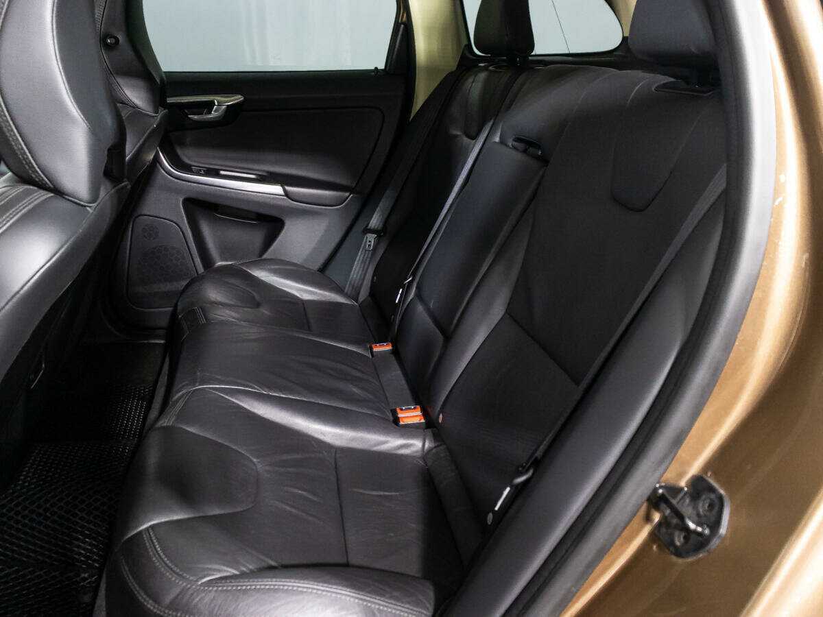 Купить Volvo XC60 с пробегом. Фото: #9