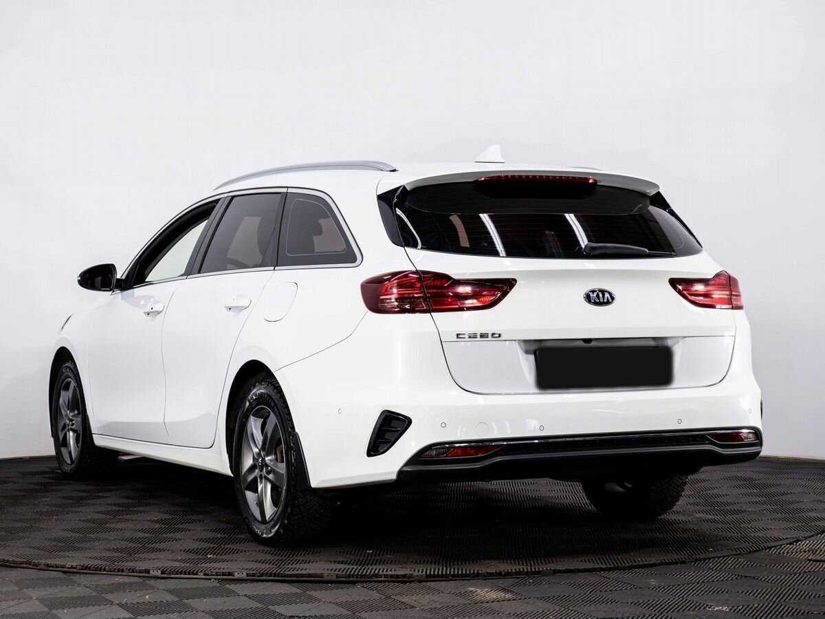 Купить Kia Ceed с пробегом. Фото: #3
