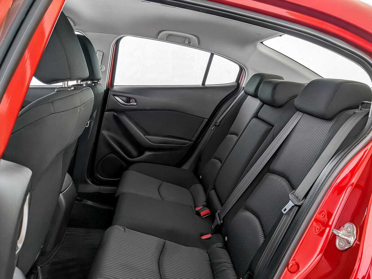 Купить Mazda 3 с пробегом. Фото: #9
