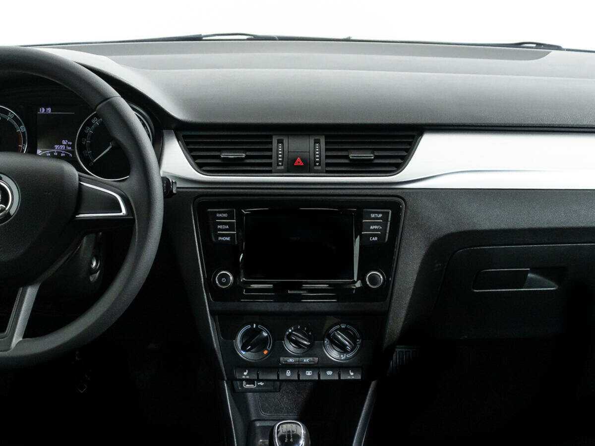 Купить Skoda Rapid с пробегом. Фото: #13