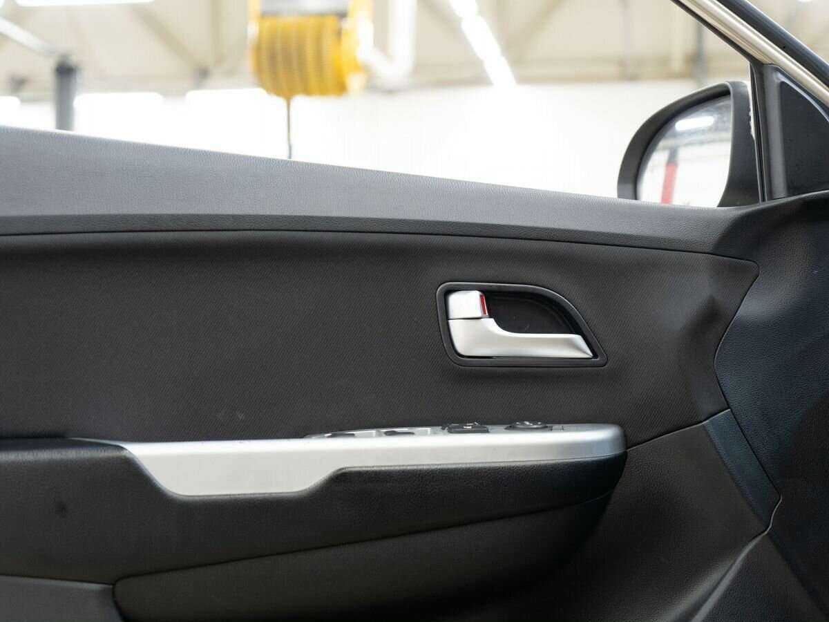 Купить Kia Rio с пробегом. Фото: #12