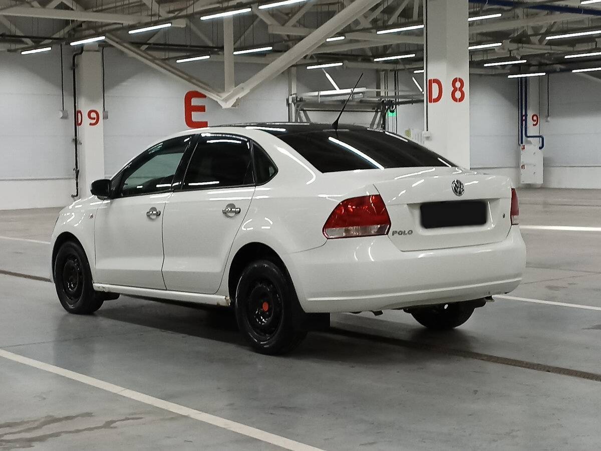 Купить Volkswagen Polo с пробегом. Фото: #6