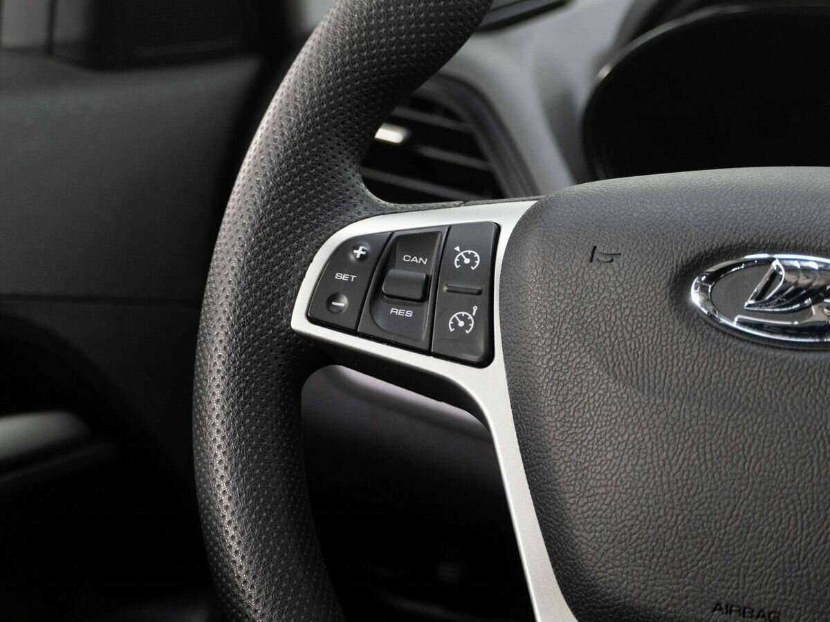 Купить Lada (ВАЗ) Vesta с пробегом. Фото: #13