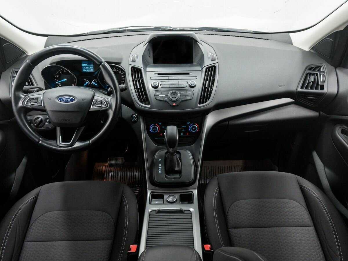 Купить Ford Kuga с пробегом. Фото: #9