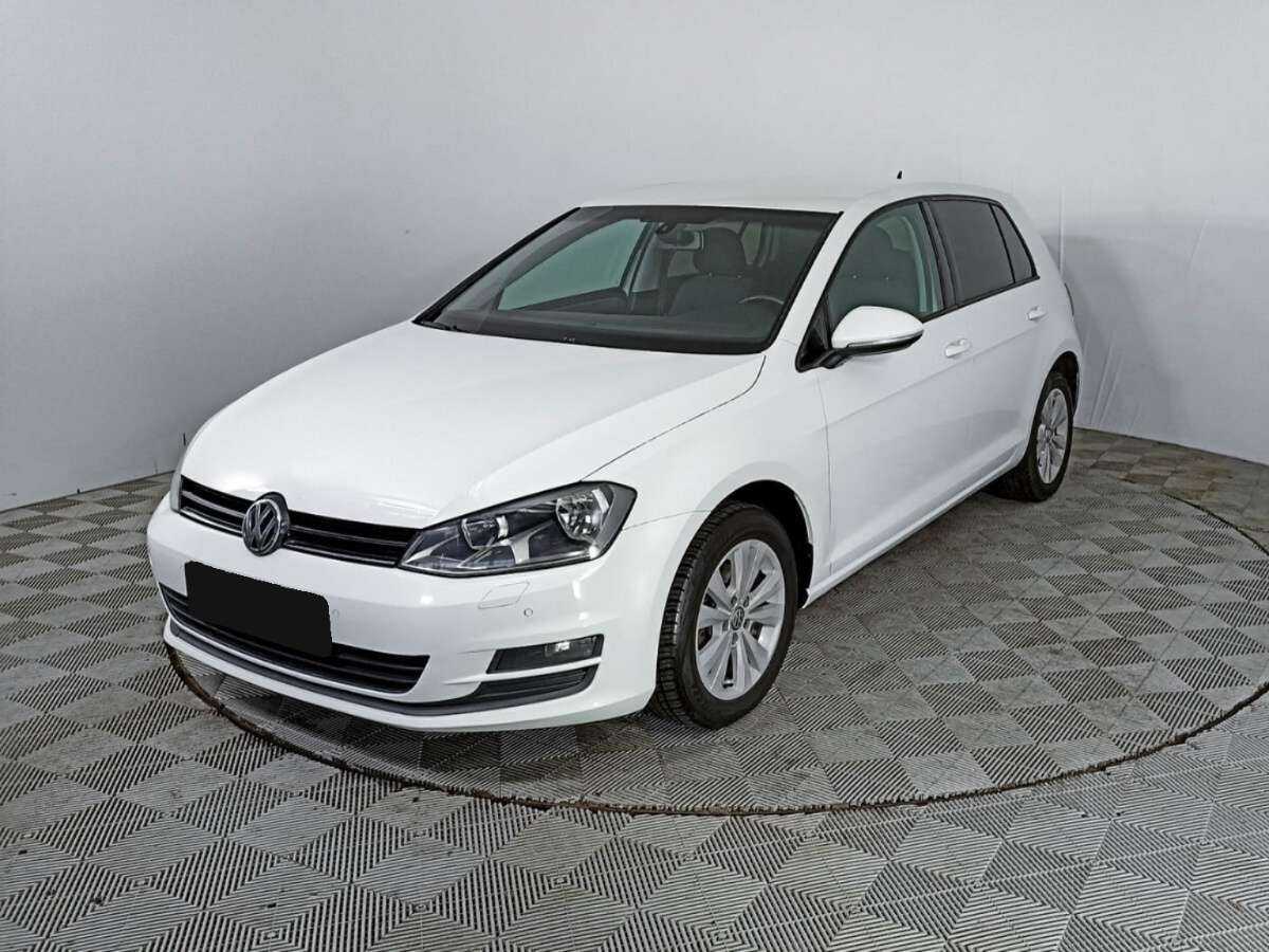 Купить Volkswagen Golf с пробегом. Посмотреть фото