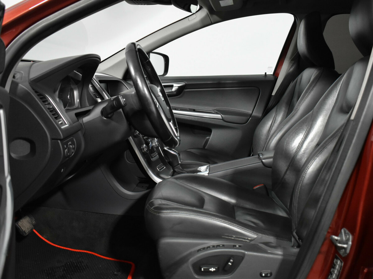 Купить Volvo XC60 с пробегом. Фото: #9