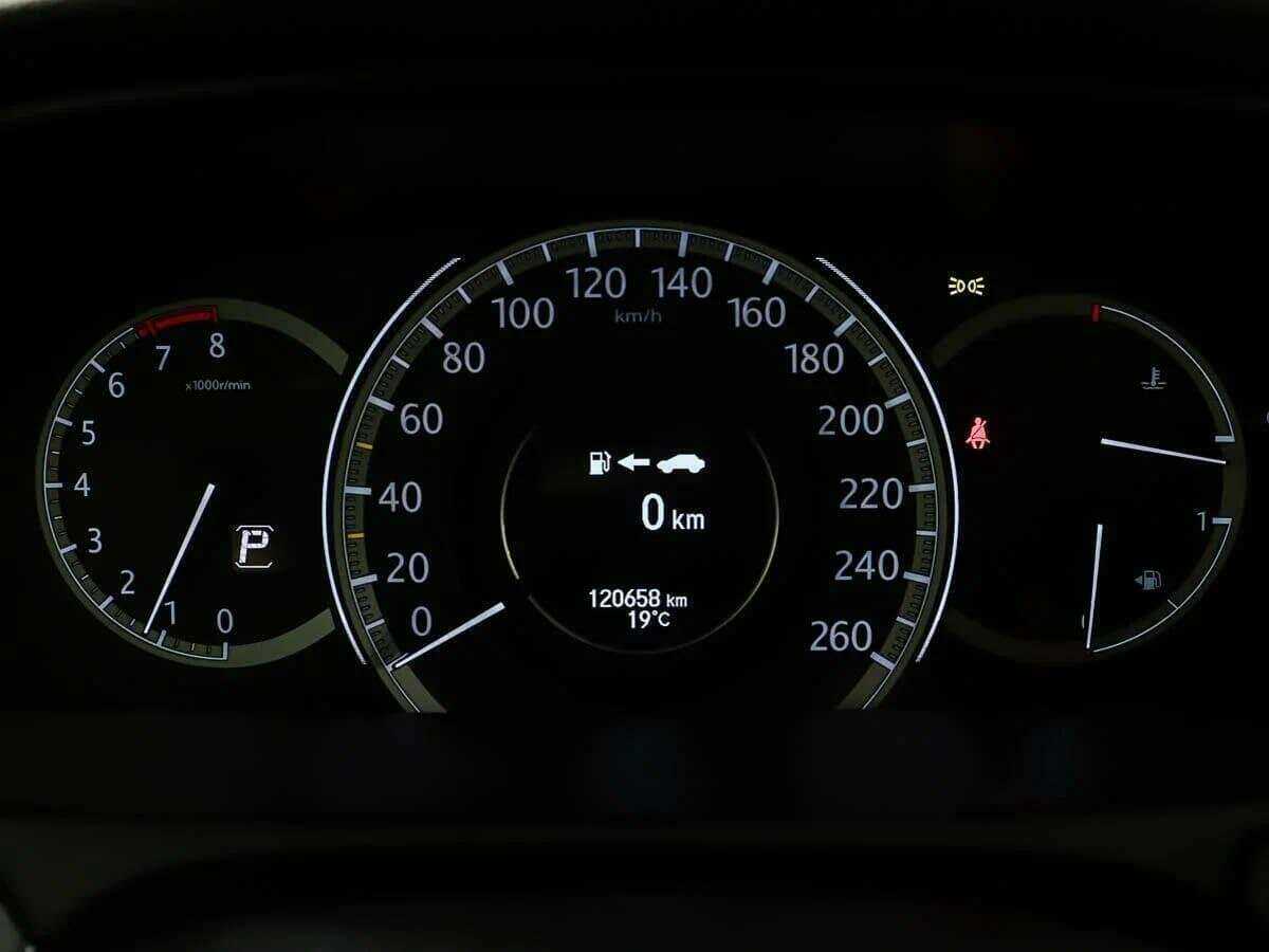 Купить Honda Accord с пробегом. Фото: #10