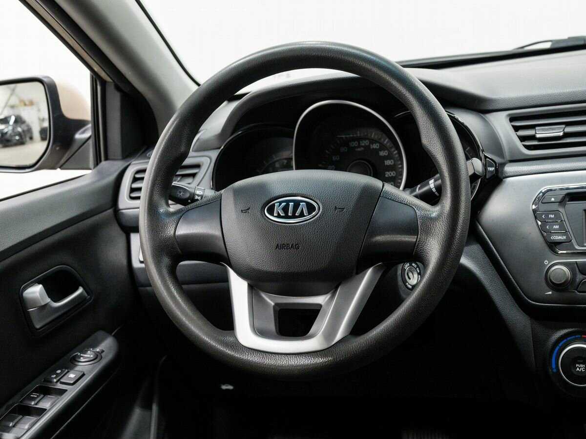 Купить Kia Rio с пробегом. Фото: #10