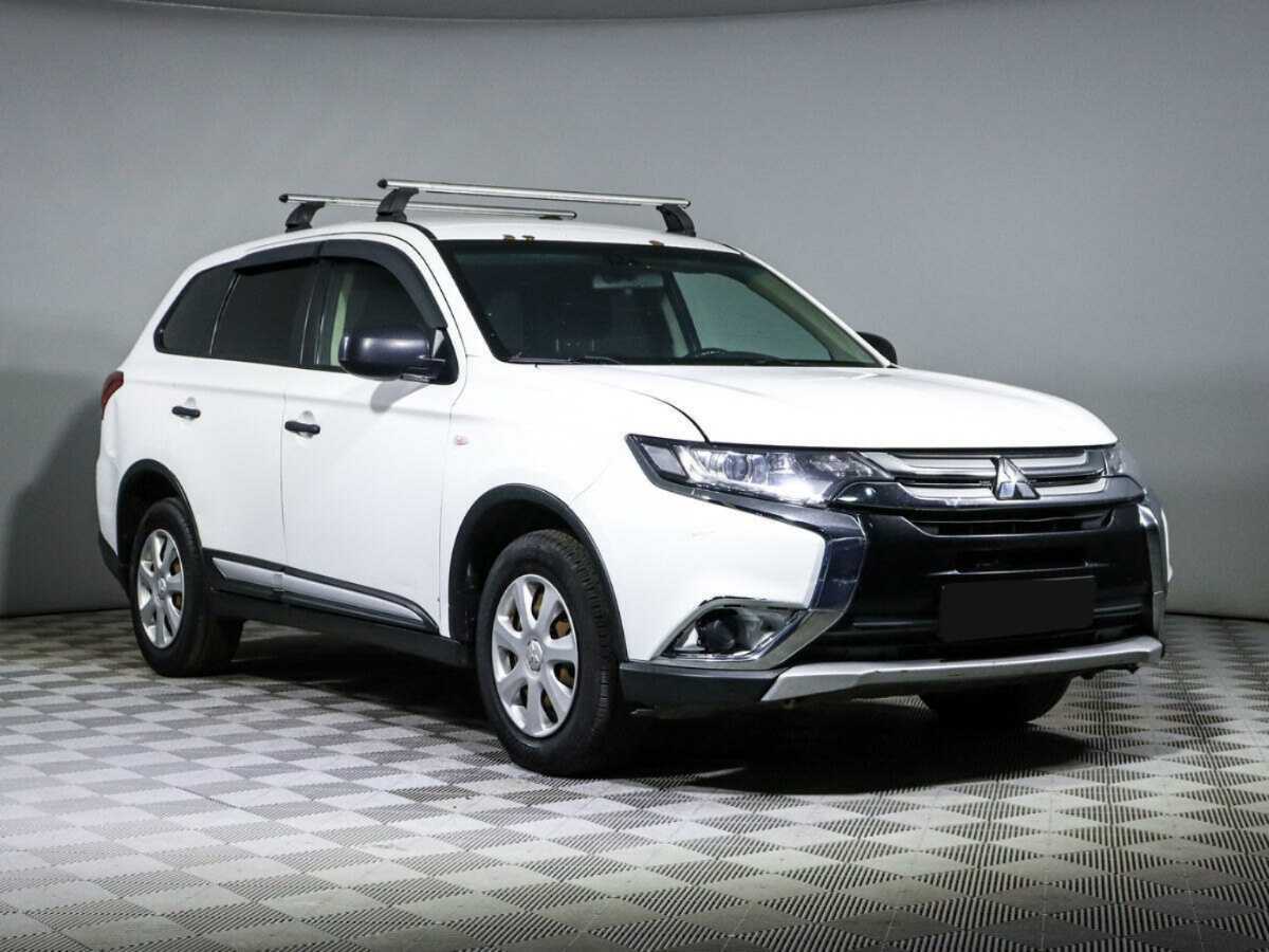 Купить Mitsubishi Outlander с пробегом. Фото: #2