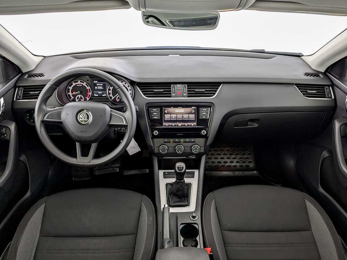 Купить Skoda Octavia с пробегом. Фото: #11