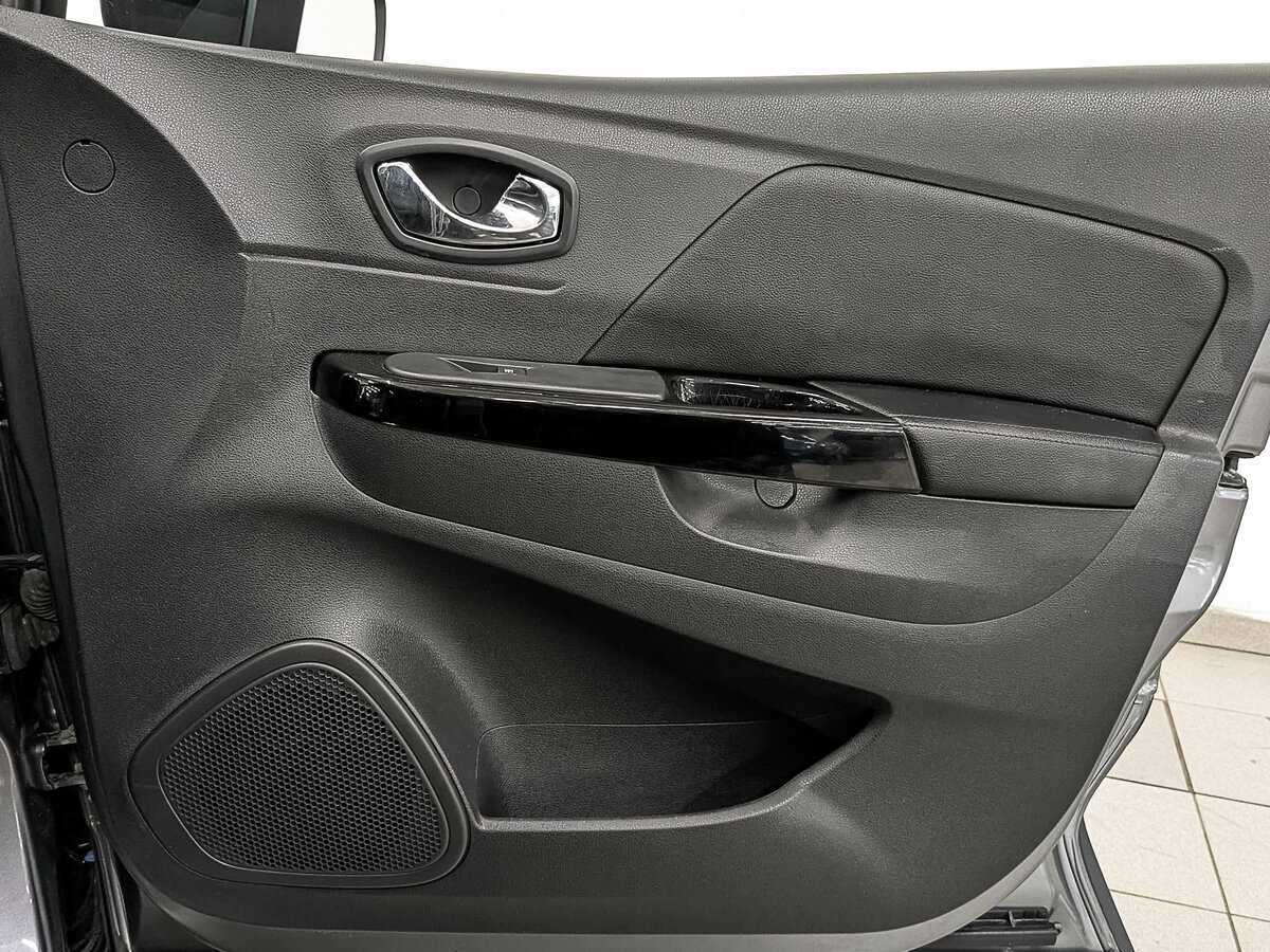 Купить Renault Kaptur с пробегом. Фото: #20