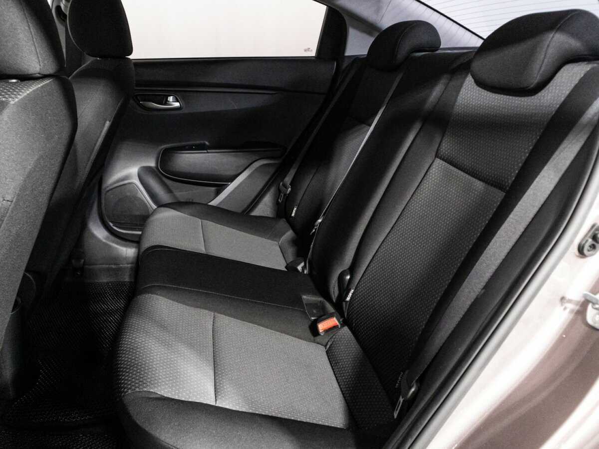 Купить Kia Rio с пробегом. Фото: #9