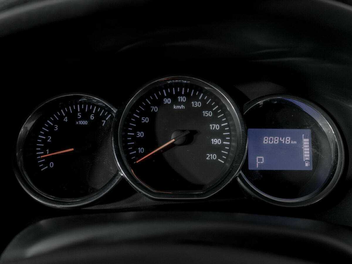 Купить Renault Logan с пробегом. Фото: #10