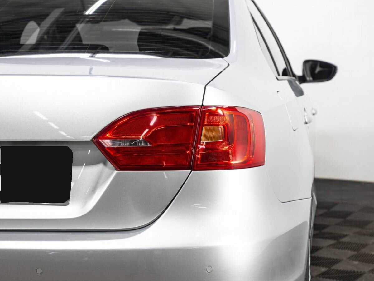 Купить Volkswagen Jetta с пробегом. Фото: #6