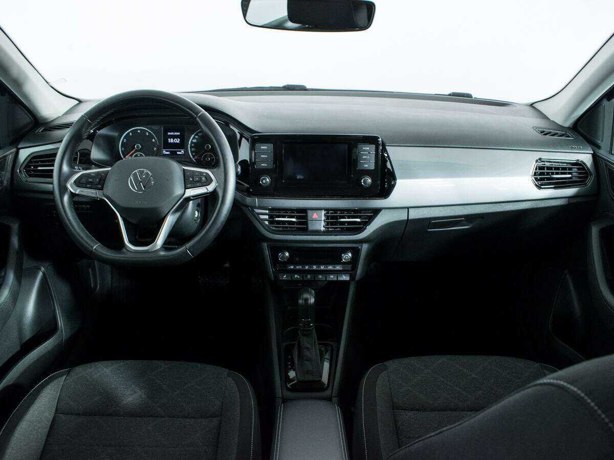 Купить Volkswagen Polo с пробегом. Фото: #11