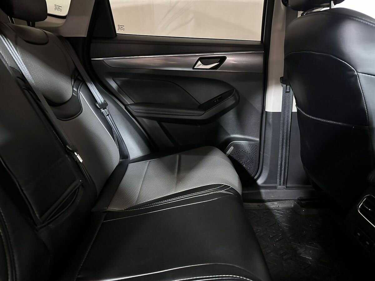 Купить Haval Jolion с пробегом. Фото: #10