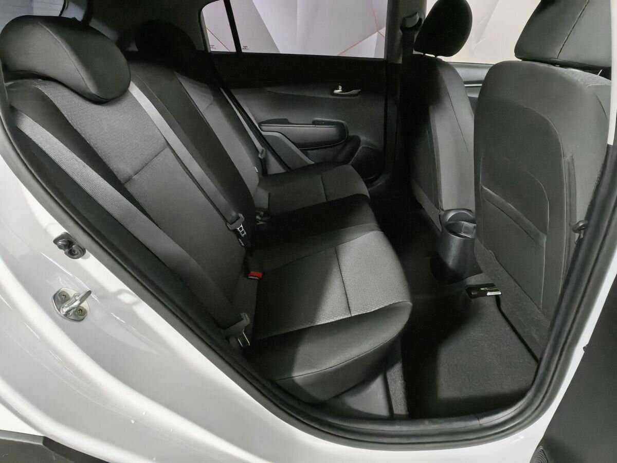 Купить Kia Rio с пробегом. Фото: #11