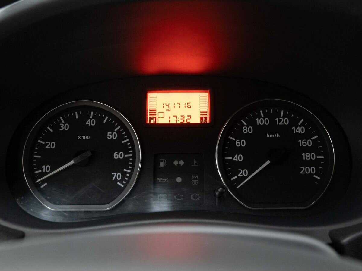 Купить Nissan Almera с пробегом. Фото: #16