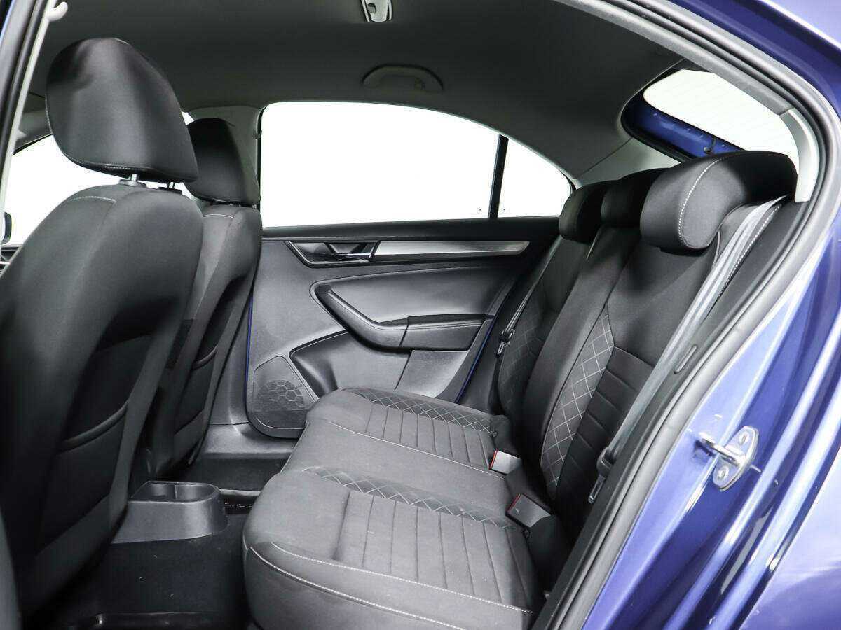 Купить Skoda Rapid с пробегом. Фото: #11