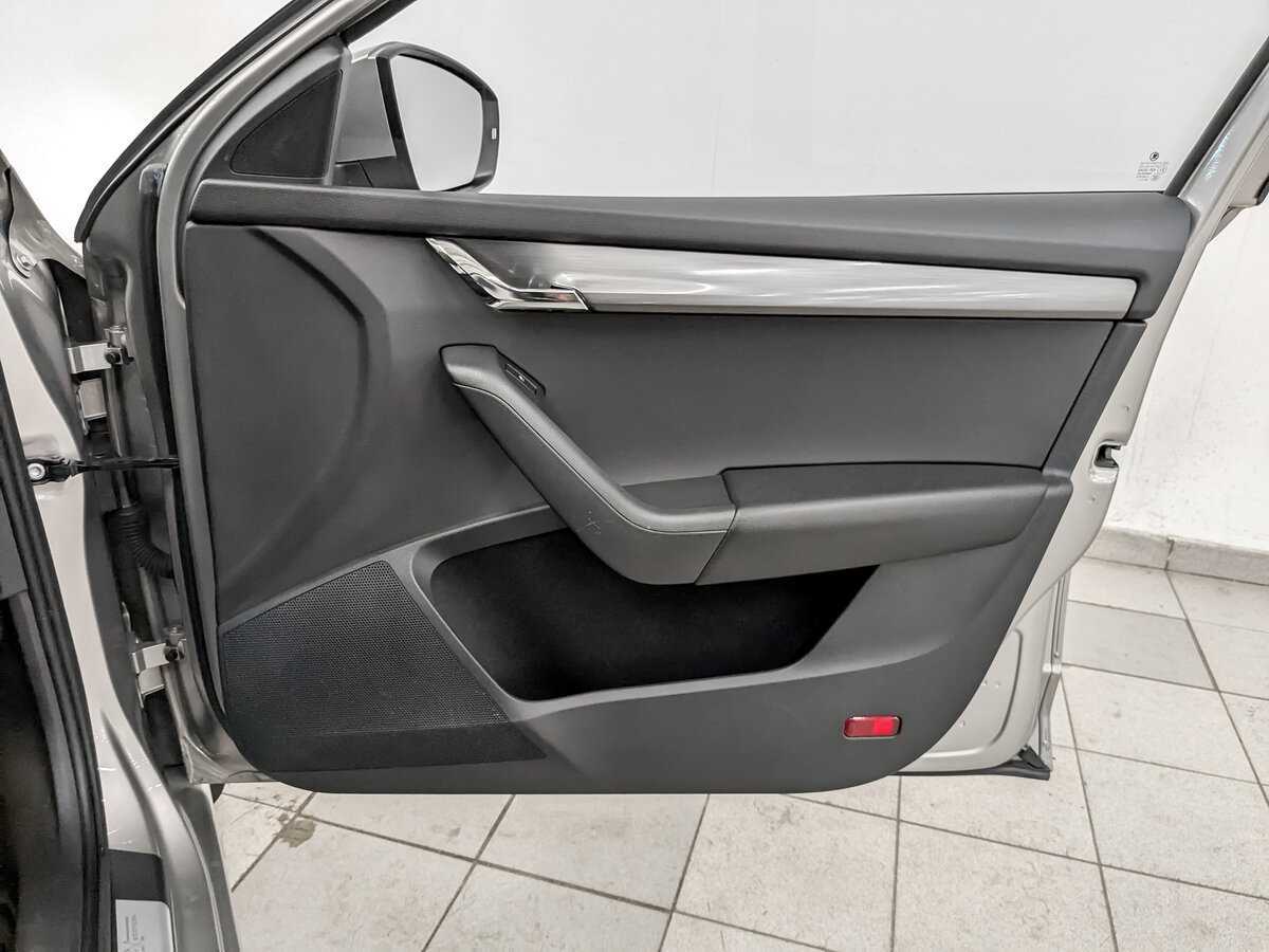 Купить Skoda Octavia с пробегом. Фото: #19