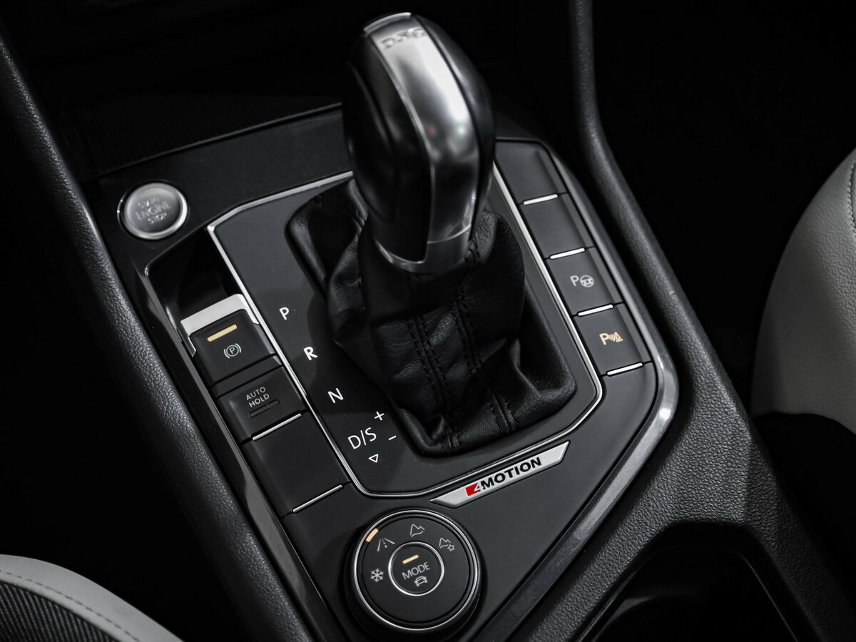 Купить Volkswagen Tiguan с пробегом. Фото: #15