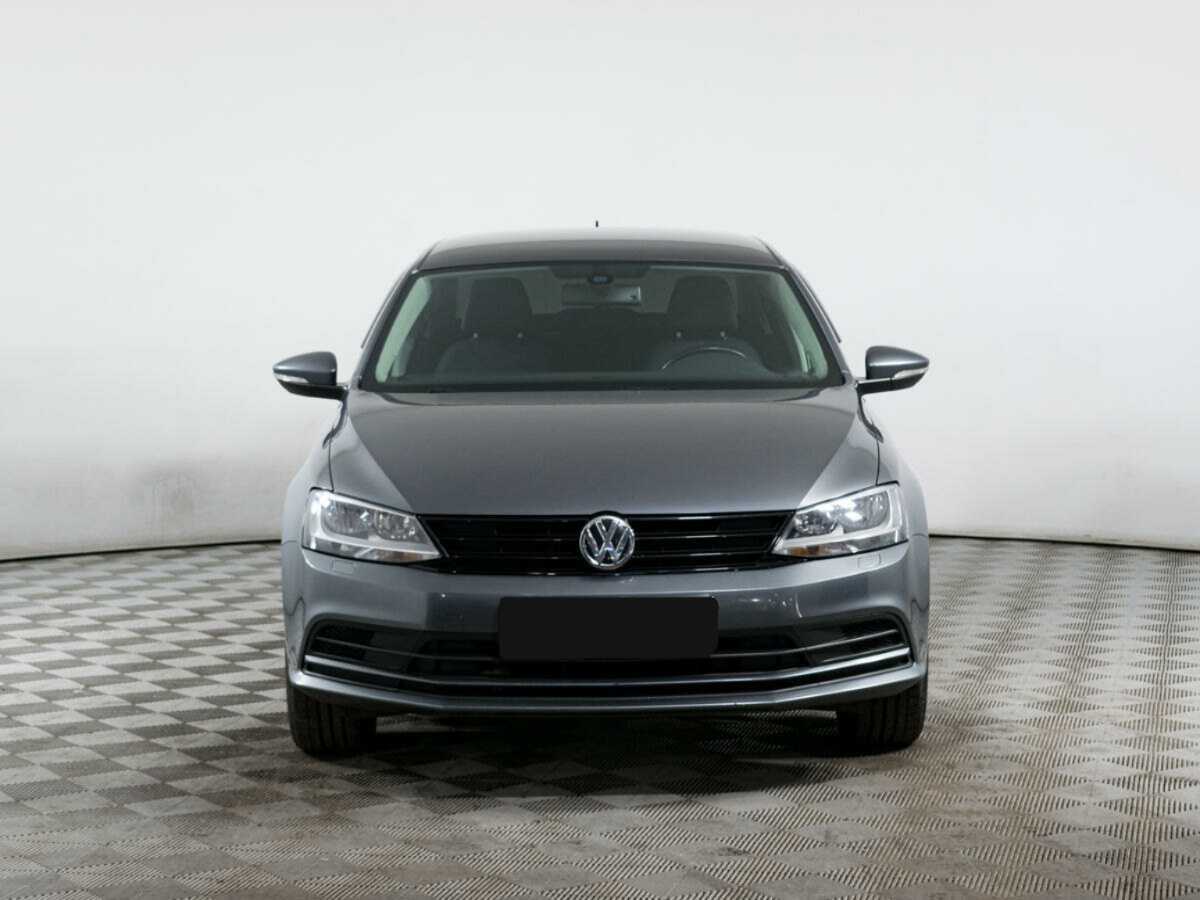 Купить Volkswagen Jetta с пробегом. Фото: #1