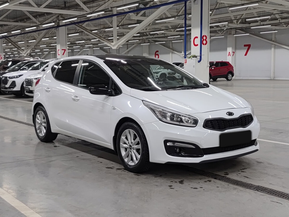 Купить Kia Ceed с пробегом. Фото: #2