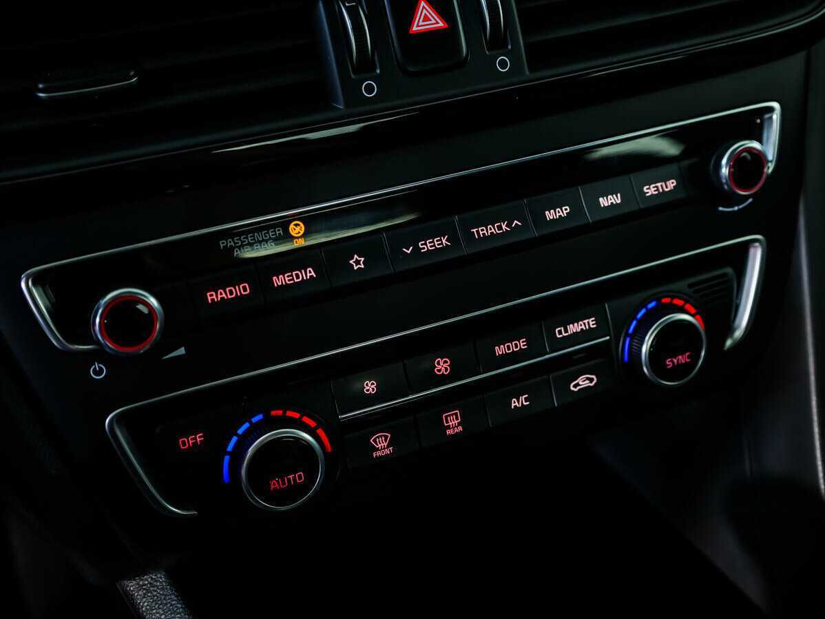 Купить Kia Optima с пробегом. Фото: #13