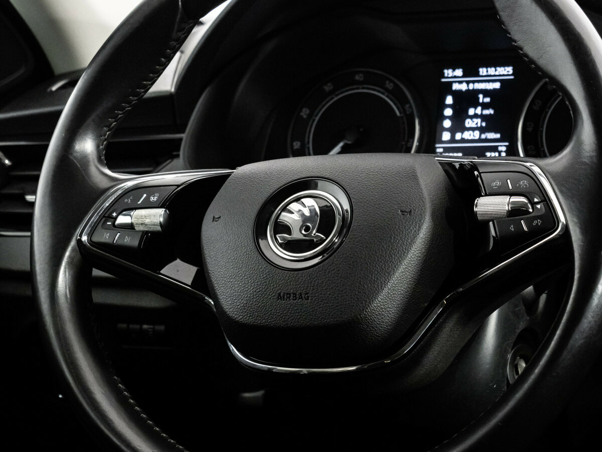 Купить Skoda Rapid с пробегом. Фото: #8