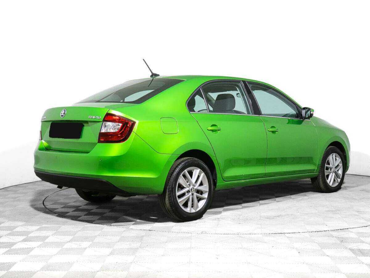 Купить Skoda Rapid с пробегом. Фото: #4