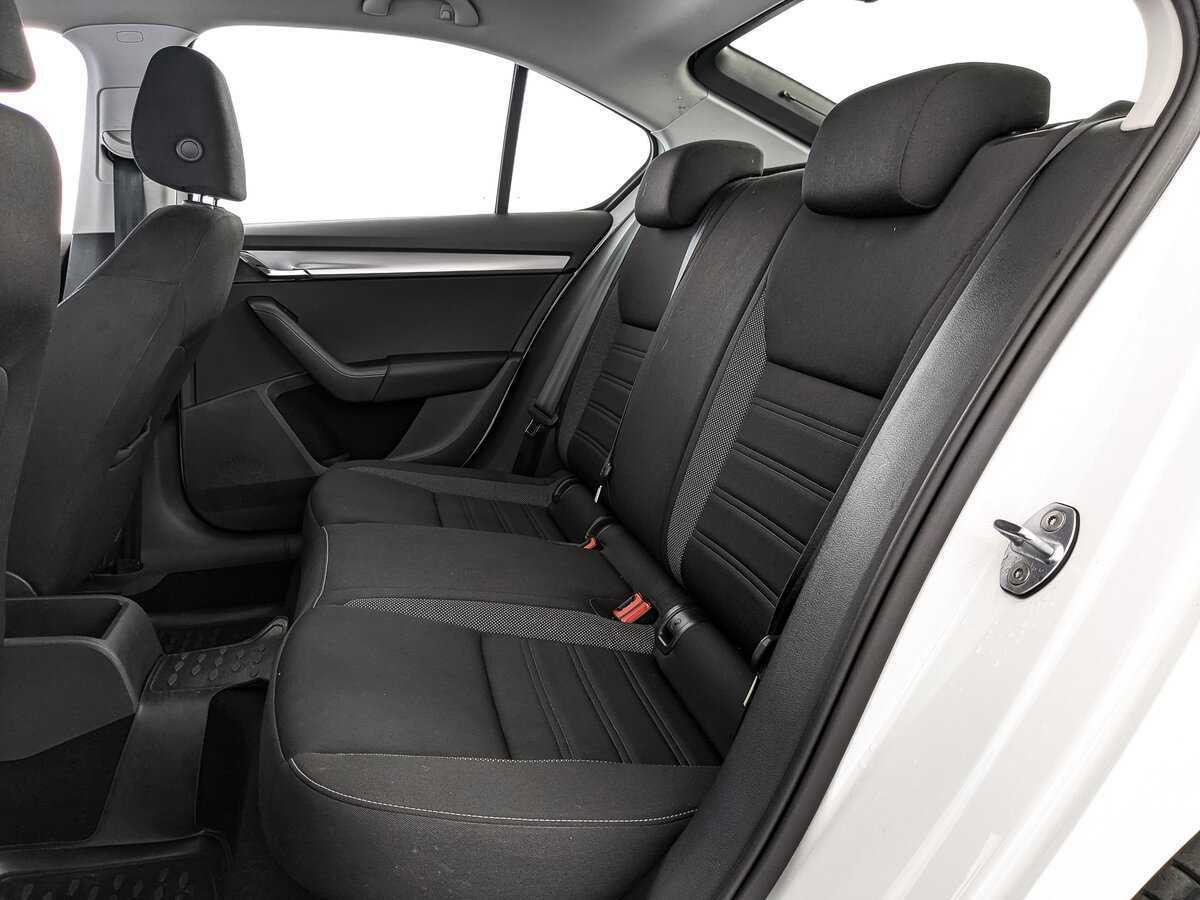 Купить Skoda Octavia с пробегом. Фото: #10