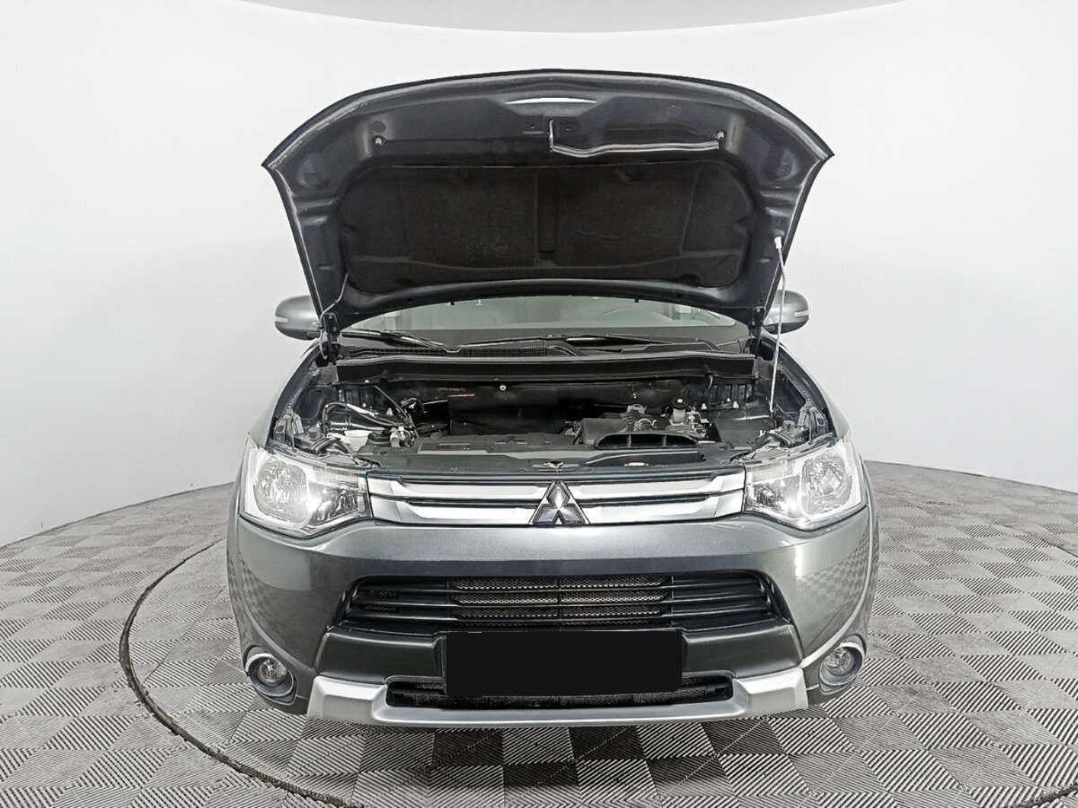 Купить Mitsubishi Outlander с пробегом. Фото: #8