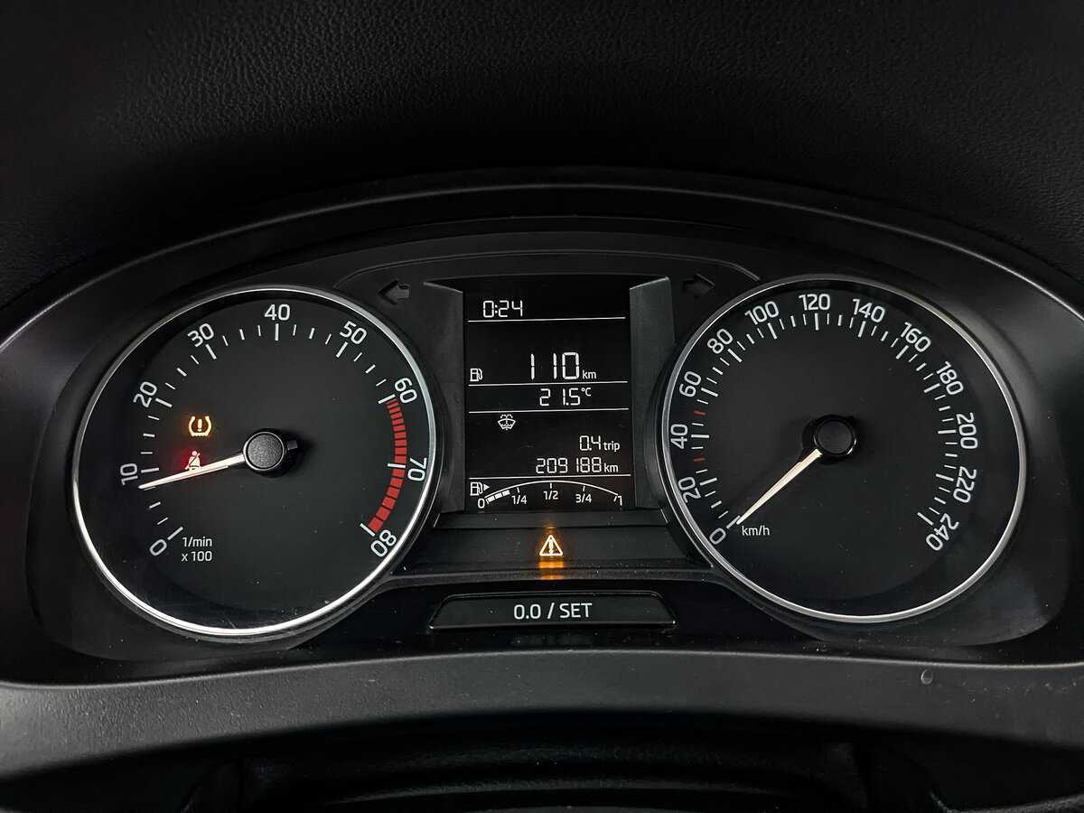 Купить Skoda Rapid с пробегом. Фото: #15