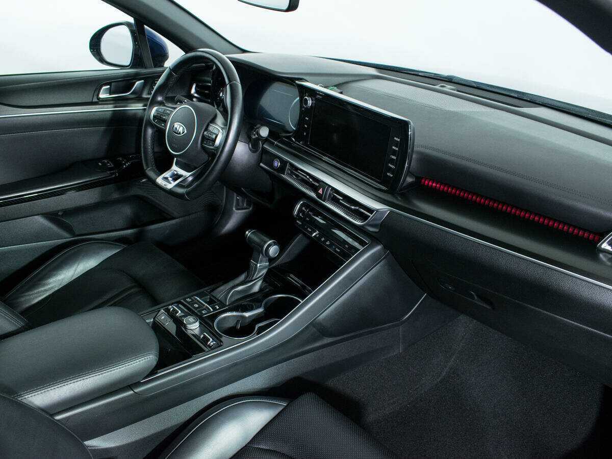 Купить Kia K5 с пробегом. Фото: #8