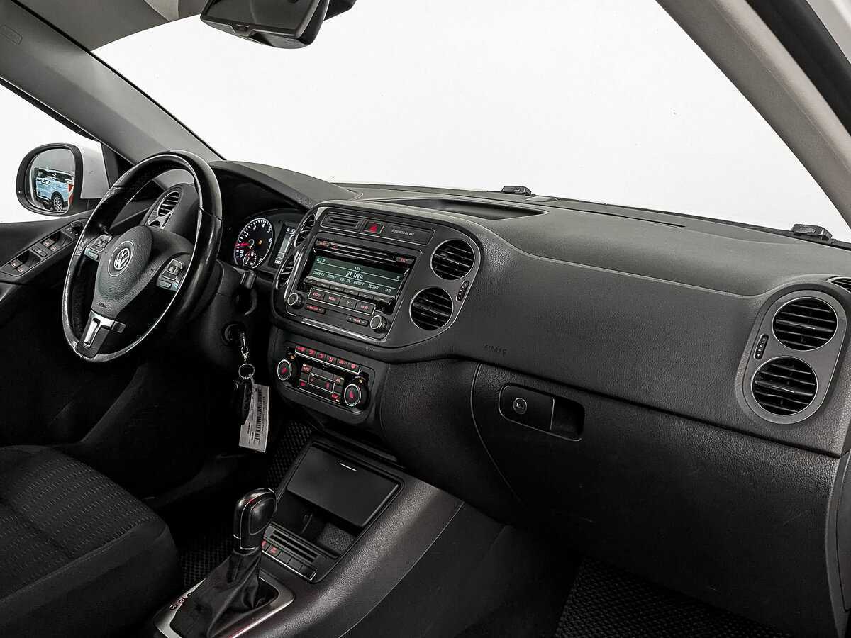 Купить Volkswagen Tiguan с пробегом. Фото: #10