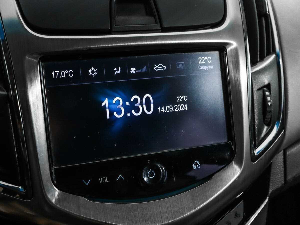 Купить Chevrolet Cruze с пробегом. Фото: #11