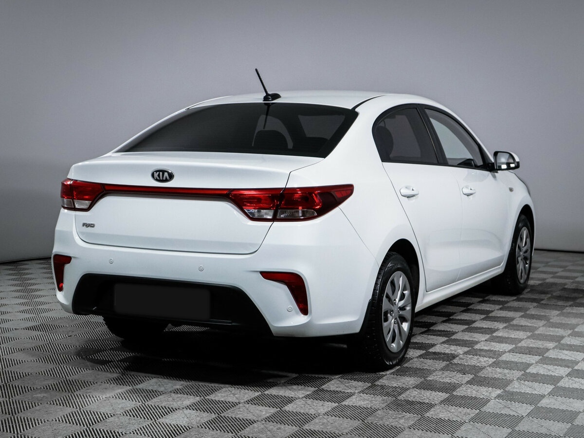 Купить Kia Rio с пробегом. Фото: #3