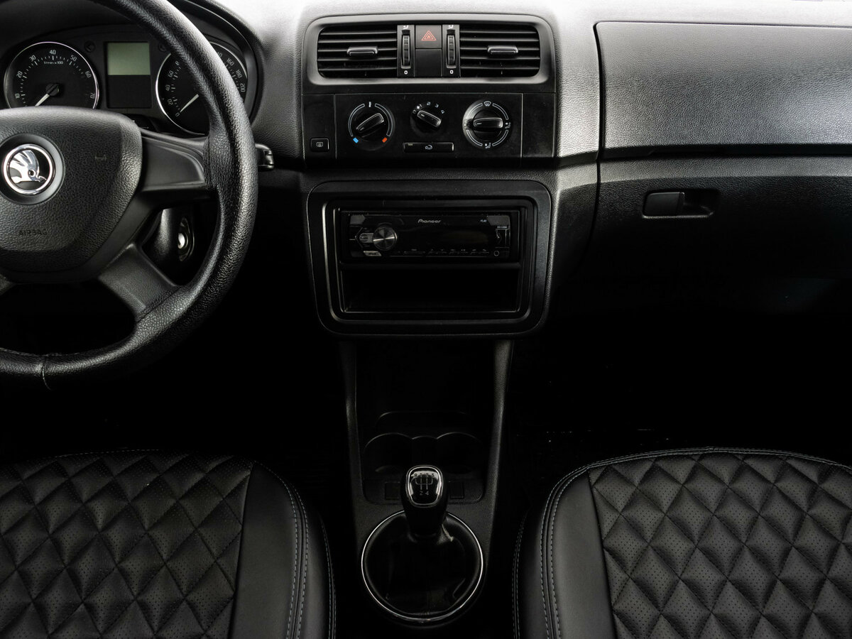 Купить Skoda Fabia с пробегом. Фото: #12