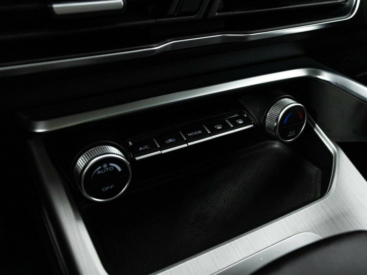 Купить Geely Coolray с пробегом. Фото: #15