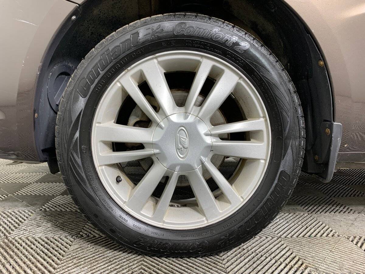 Купить Lada (ВАЗ) Vesta с пробегом. Фото: #9