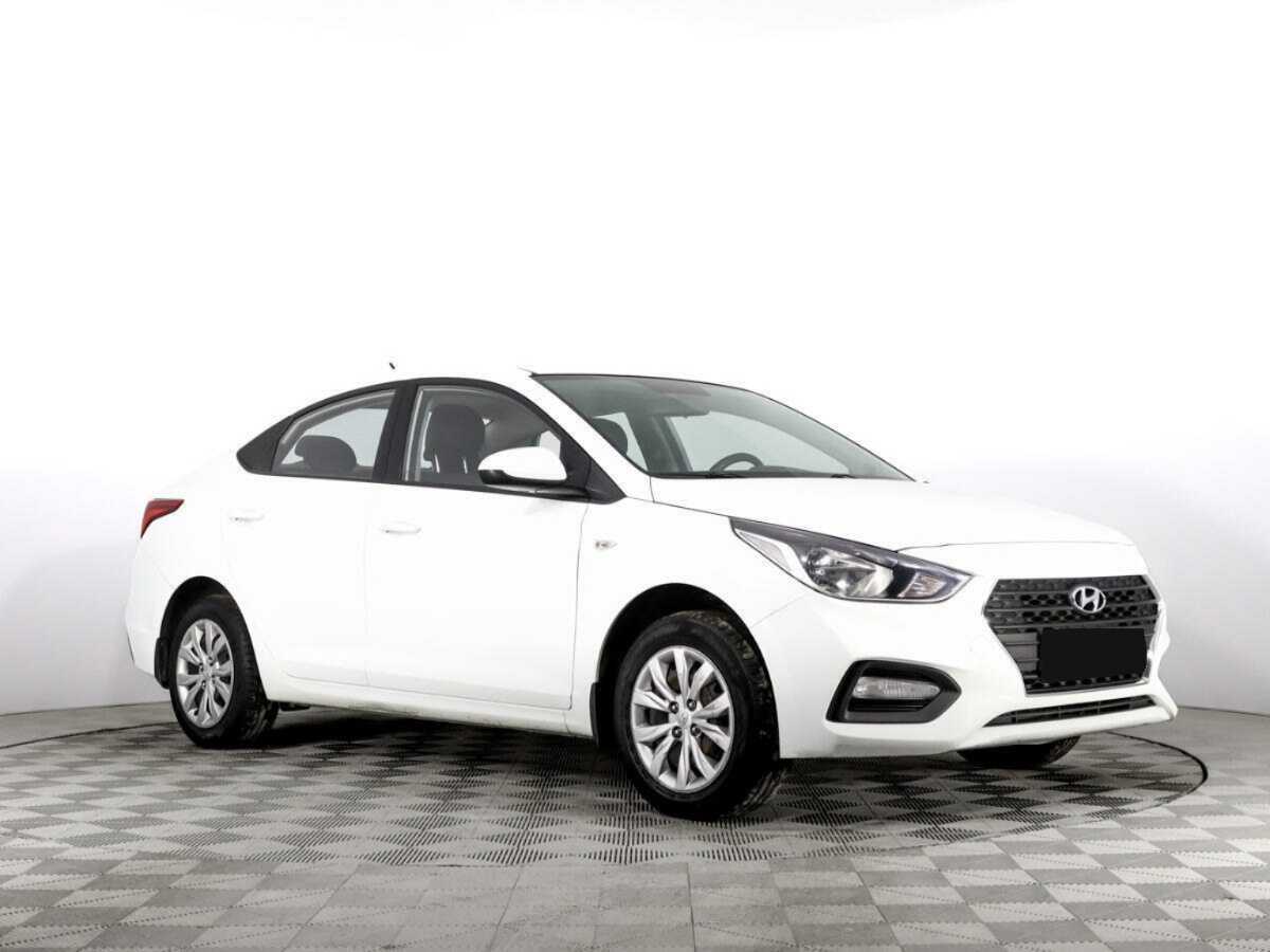 Купить Hyundai Solaris с пробегом. Фото: #2