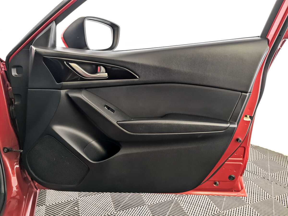 Купить Mazda 3 с пробегом. Фото: #19