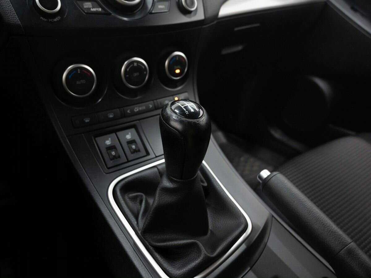 Купить Mazda 3 с пробегом. Фото: #22